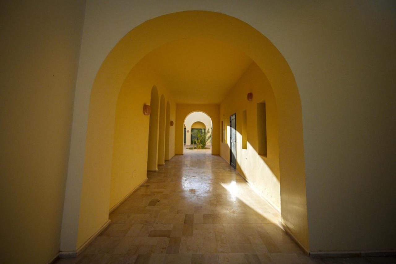 Hotel Pansy Qasr Ghilan Zewnętrze zdjęcie