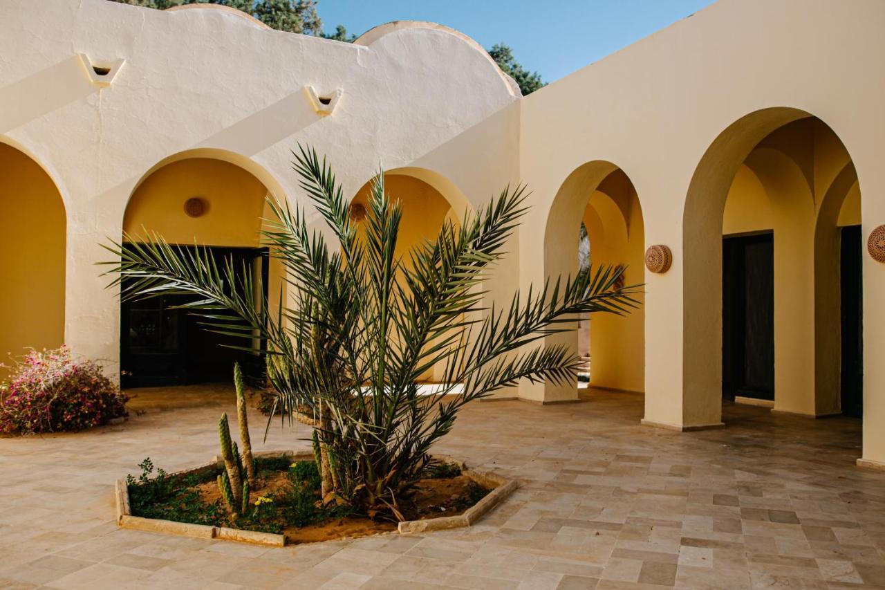 Hotel Pansy Qasr Ghilan Zewnętrze zdjęcie